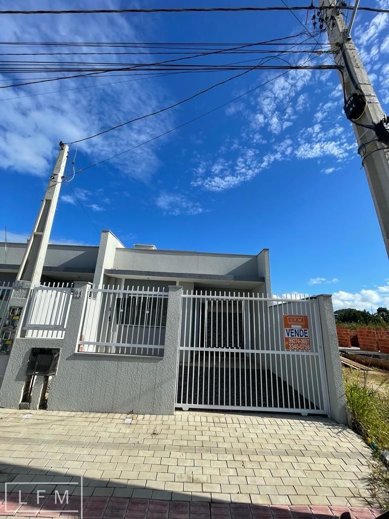 Casa à venda com 2 quartos, 53m² - Foto 1