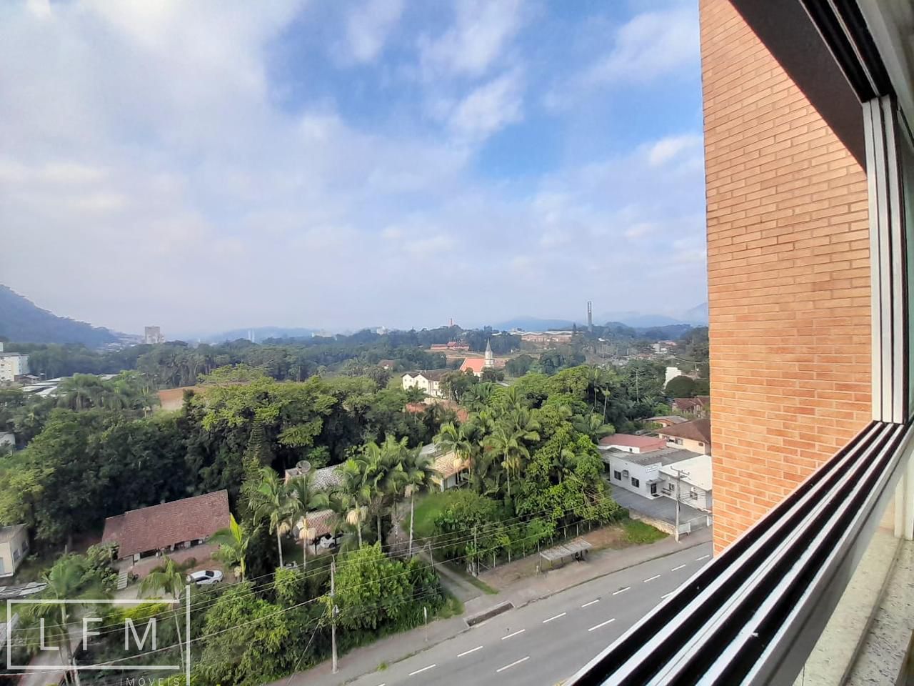 Apartamento à venda com 3 quartos, 86m² - Foto 2