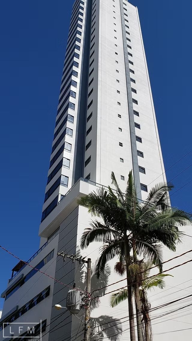 Apartamento à venda  no Centro - Balneário Camboriú, SC. Imóveis