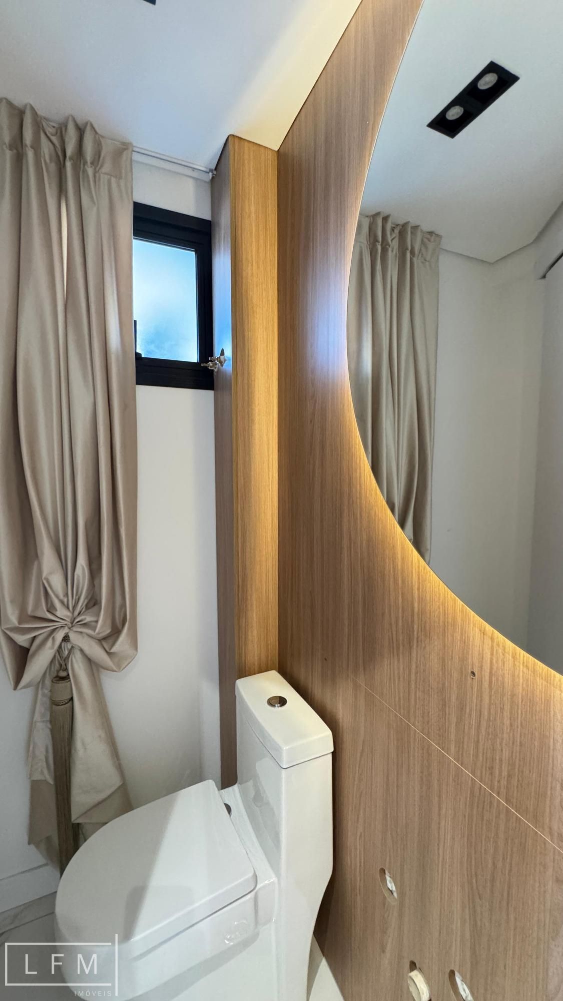 Apartamento novo no centro de balneário piçarras