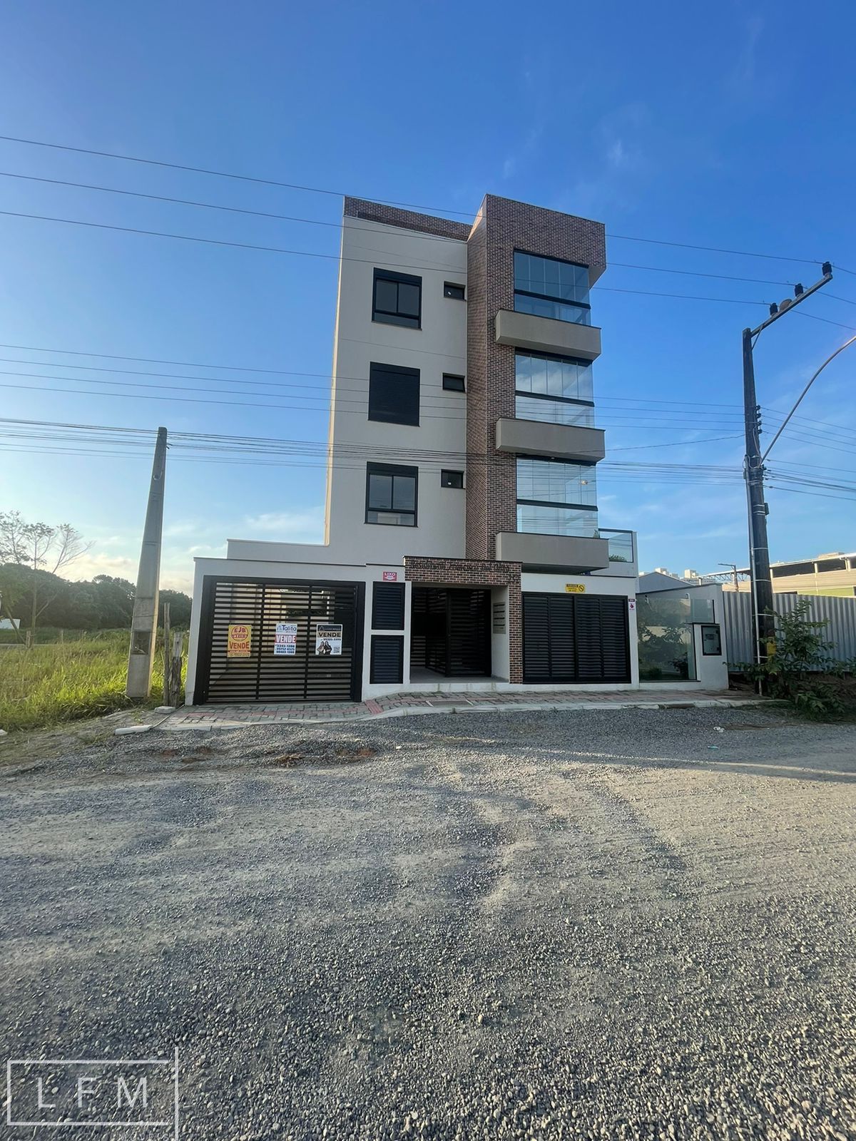 Apartamento  venda  no Itacolomi - Balnerio Piarras, SC. Imveis