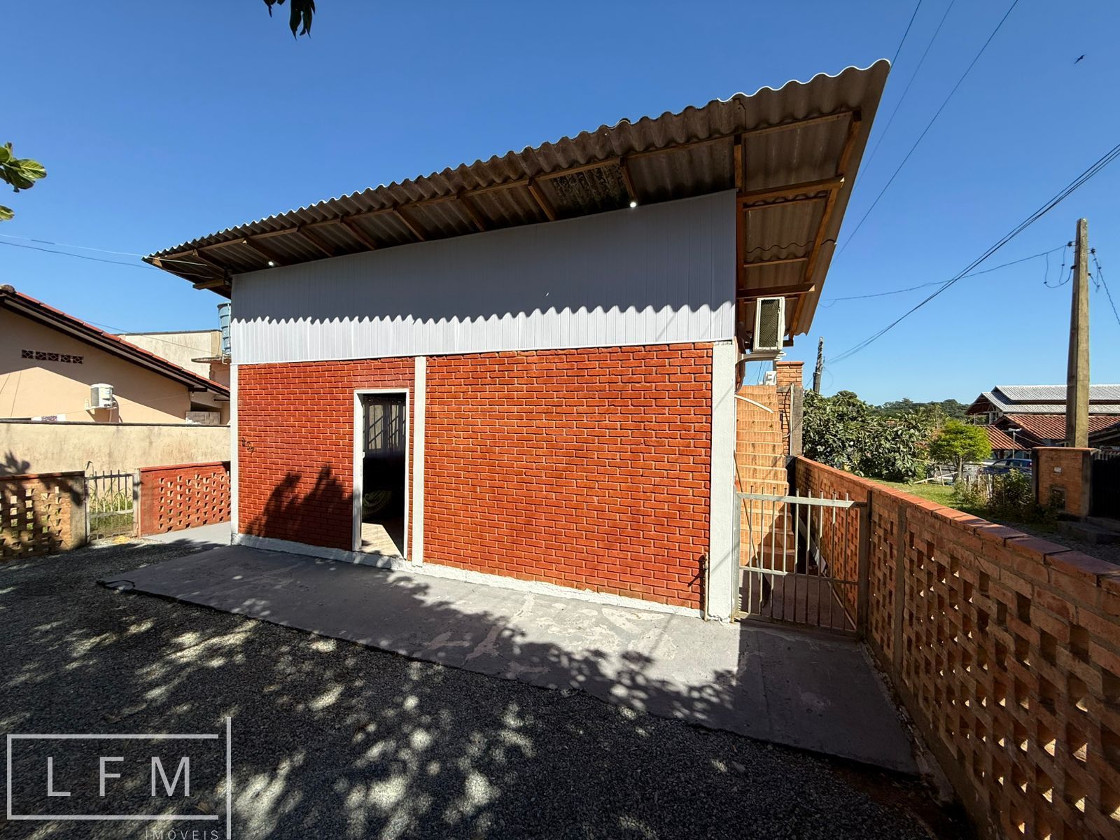 Casa à venda e aluguel com 4 quartos, 150m² - Foto 5