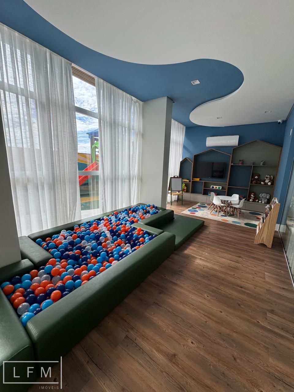 Apartamento frente em Balneário Piçarras SC
