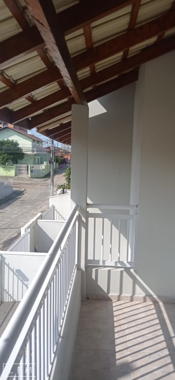 Sobrado à venda com 2 quartos, 75m² - Foto 5