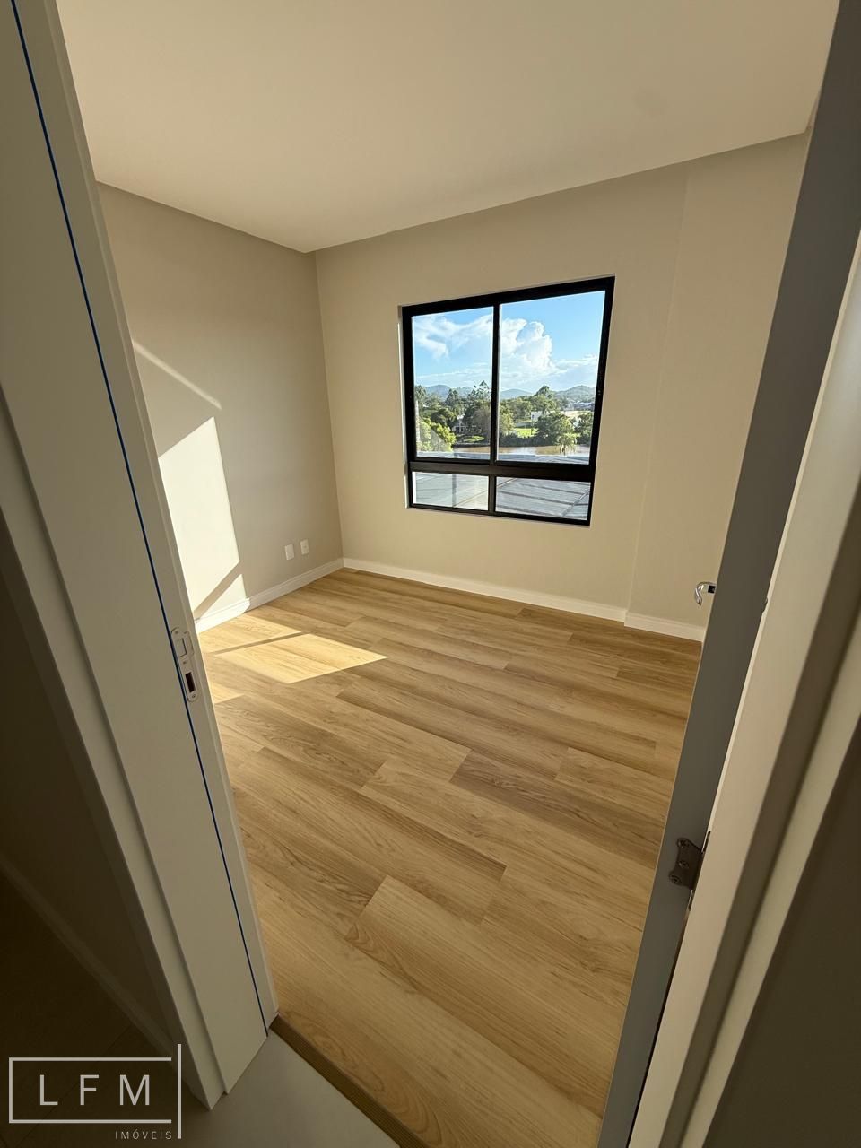 Apartamento pronto para morar no centro de Balneário Piçarras Sc
