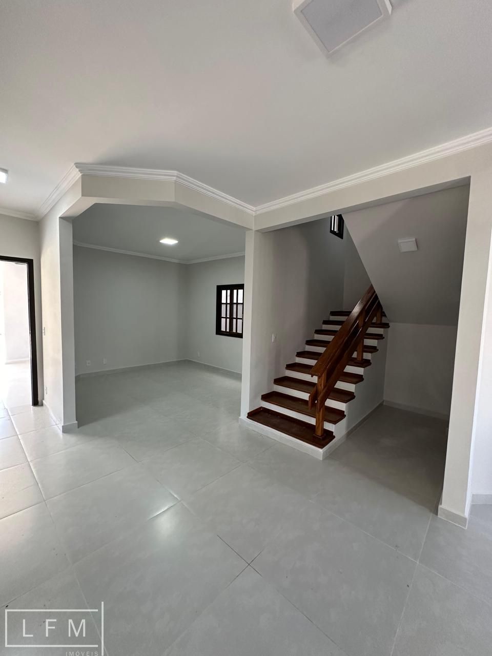 Casa à venda com 4 quartos, 232m² - Foto 15