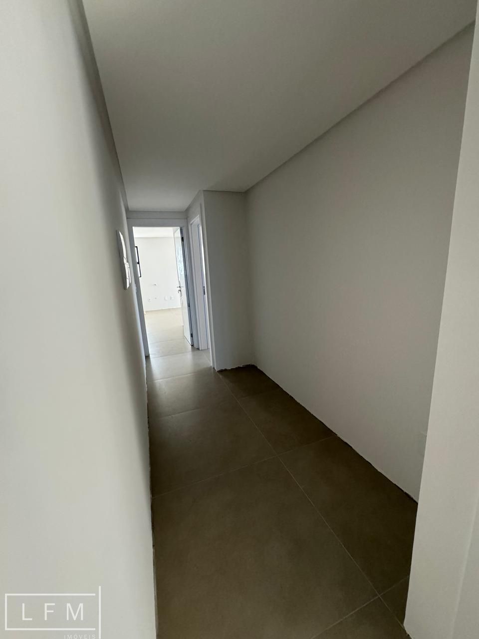 Apartamento à venda com 3 quartos, 134m² - Foto 17