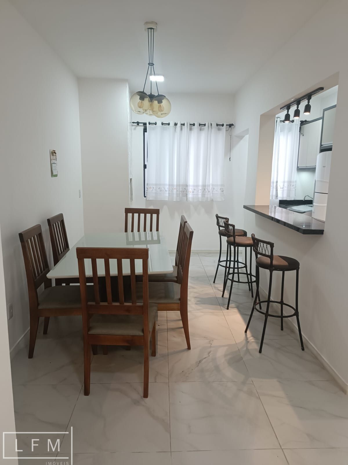 Apartamento com 2 Dormitórios à venda, 72 m² por R$ 690.000,00 Apartamento com 2 Dormitórios à venda, 72 m² por R$ 690.000,00