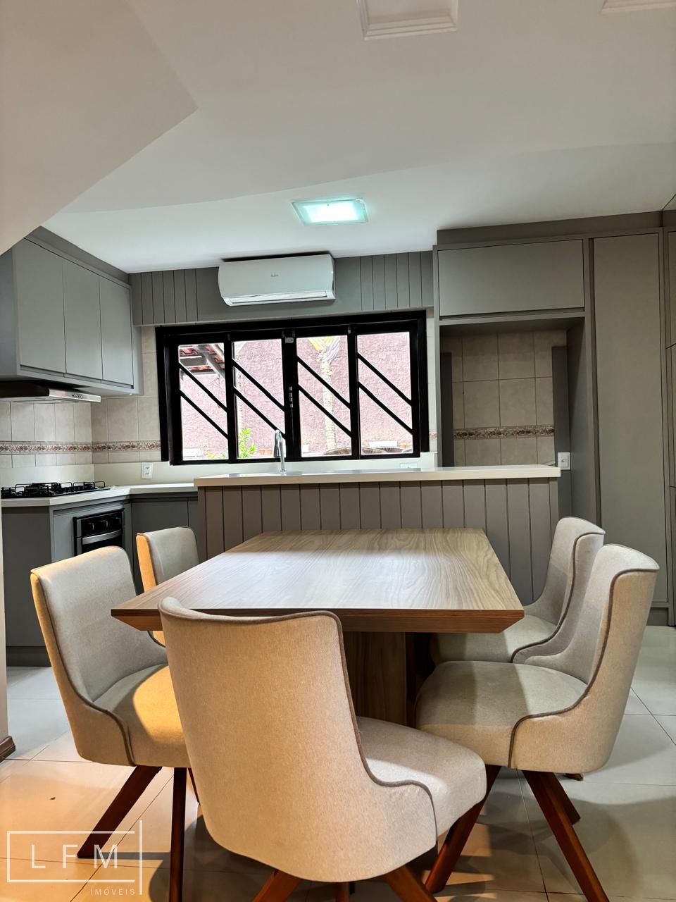 Casa, 4 quartos, 210 m² - Foto 6