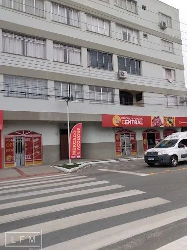 Apartamento para alugar  no Centro - Balneário Piçarras, SC. Imóveis