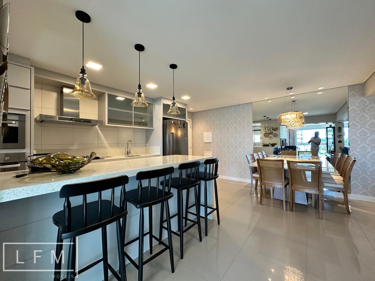 Apartamento mobiliado em home club