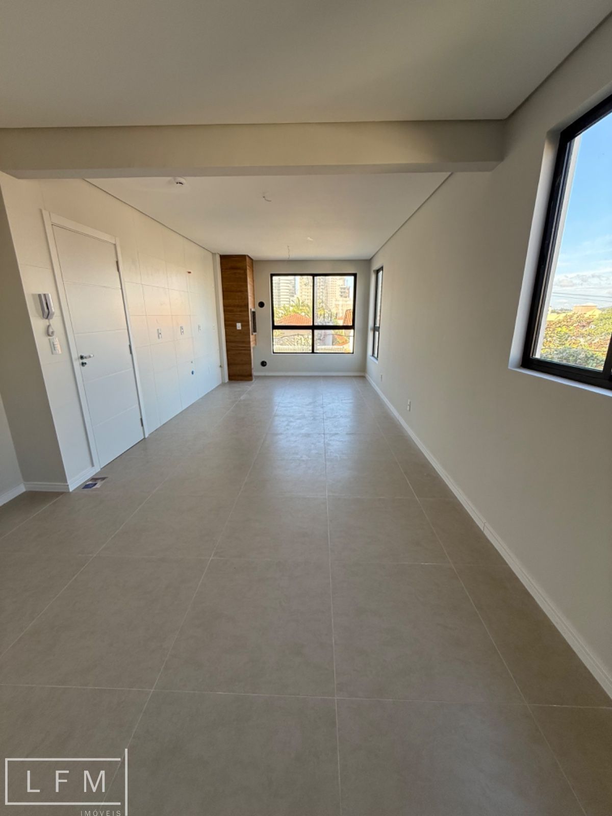 Apartamento com 2 Dormitórios à venda, 87 m² por R$ 650.000,00 Apartamento com 2 Dormitórios à venda, 87 m² por R$ 650.000,00