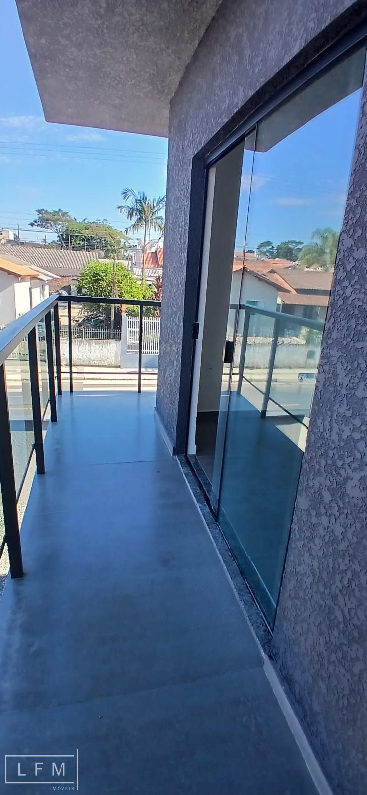 Sobrado geminado pronto para morar em Balneário Piçarras Sc
