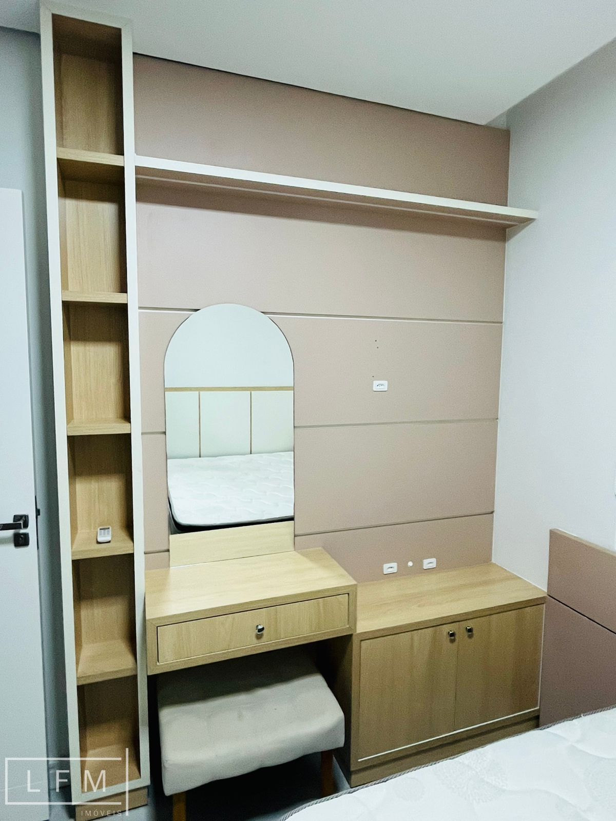 Apartamento finamente mobiliado em proximo do mar em Balneario Picarras Sc