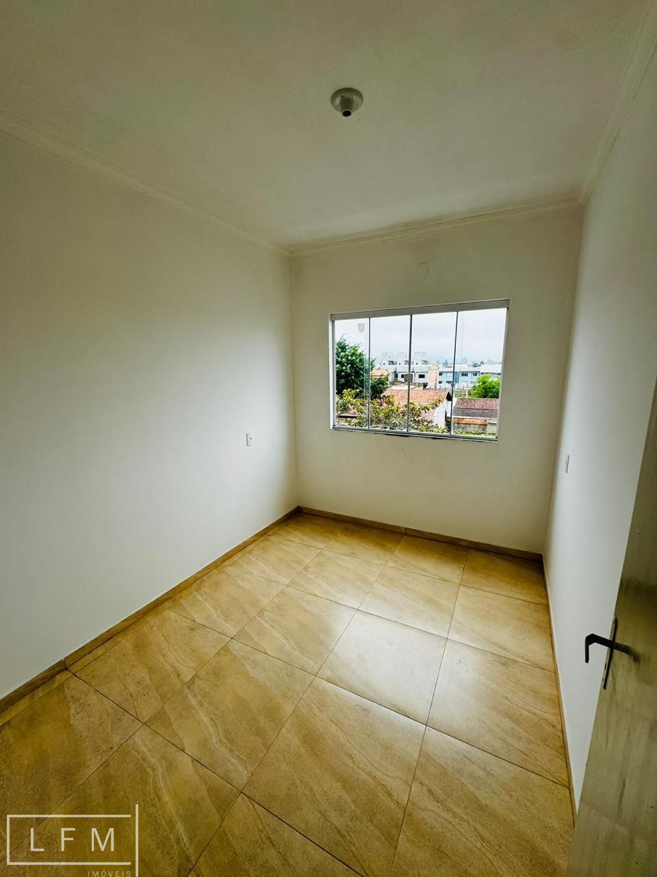 Apartamento à venda com 3 quartos, 76m² - Foto 9