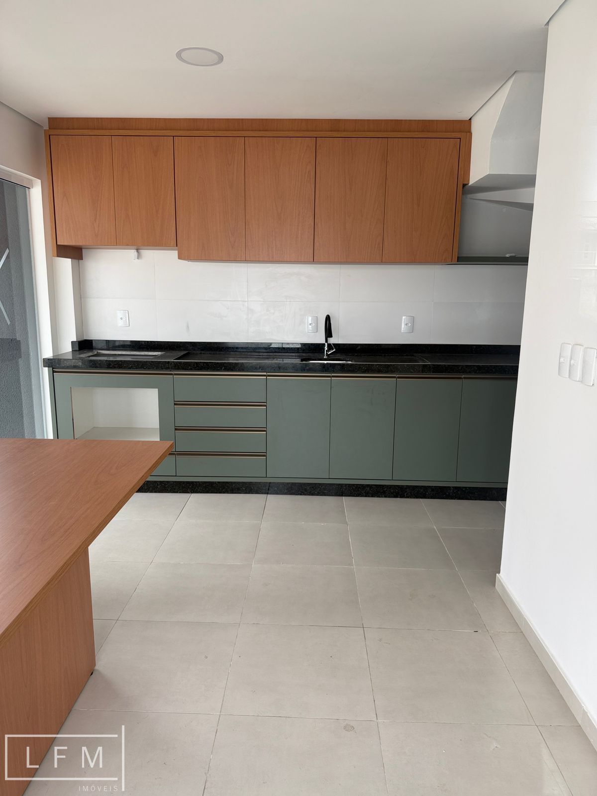Casa geminada de esquina em Balneário Piçarras Sc