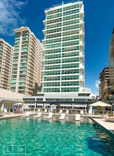 Apartamento com 3 Dormitórios à venda, 100 m² por R$ 1.750.000,00 Apartamento com 3 Dormitórios à venda, 100 m² por R$ 1.750.000,00