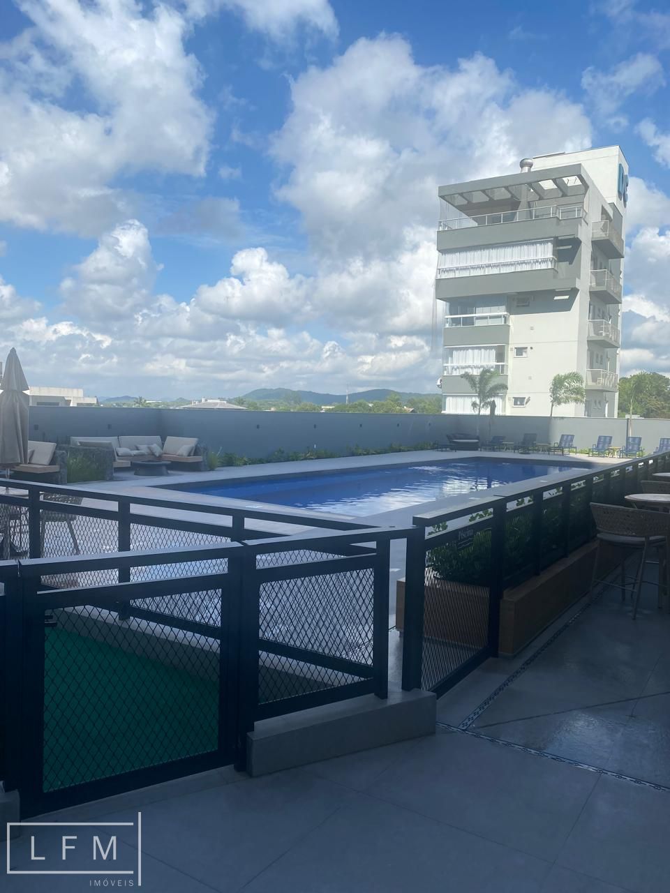 Apartamento frente mar Blue Waves Residences em Balneário Piçarras SC