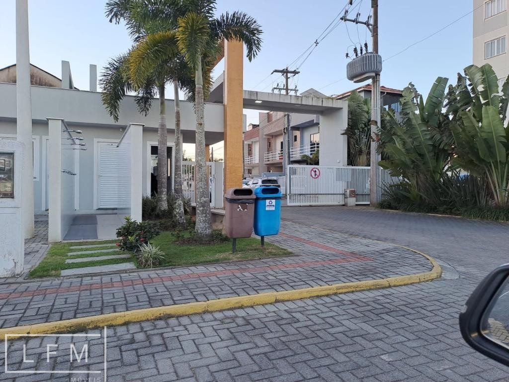 Apartamento à venda  no Itacolomi - Balneário Piçarras, SC. Imóveis