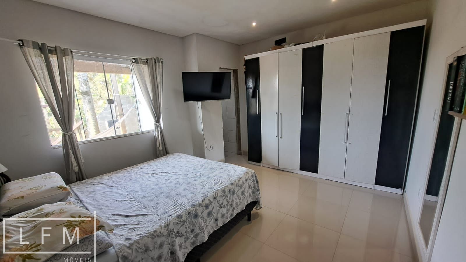 Casa à venda com 2 quartos, 150m² - Foto 12