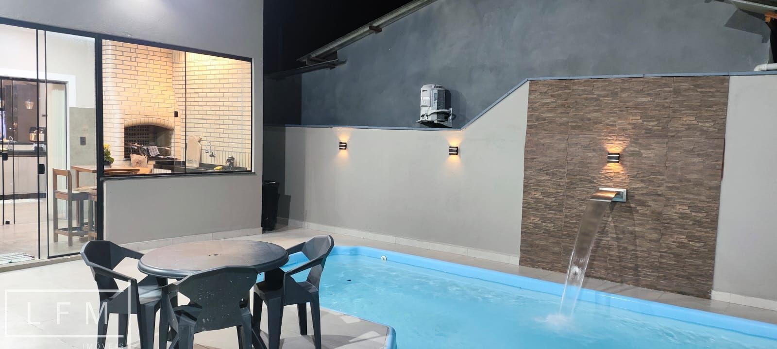 Casa à venda com 3 quartos, 250m² - Foto 11