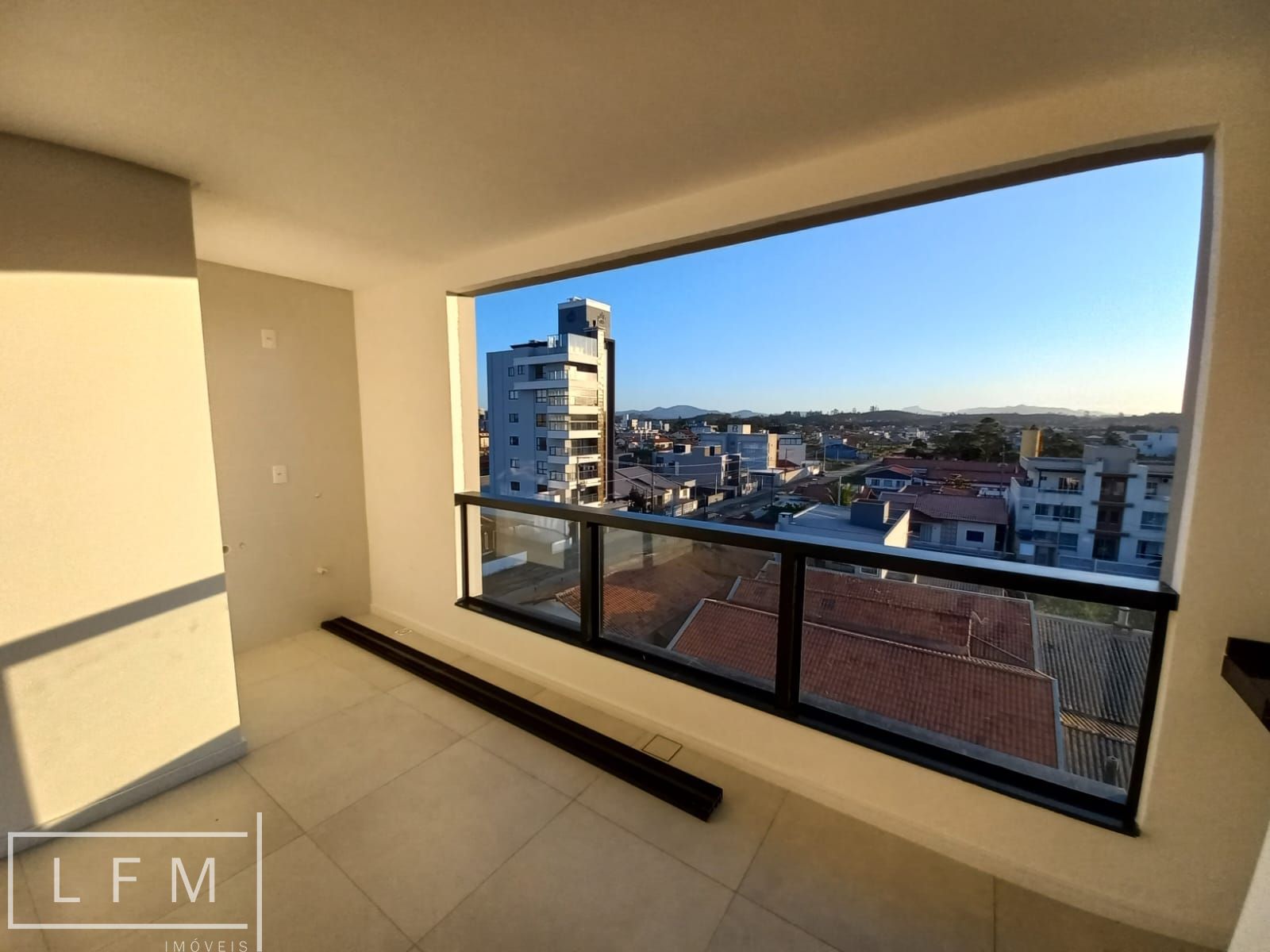 Apartamento à venda com 2 quartos, 85m² - Foto 5