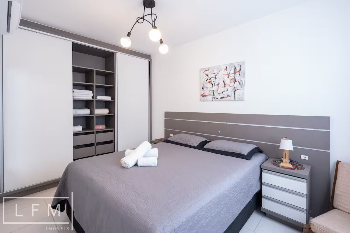 Apartamento mobiliado em home club santorini rogga