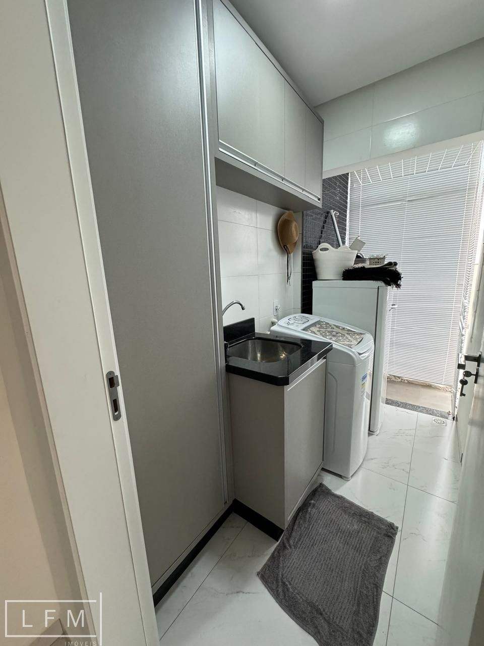 Apartamento à venda com 3 quartos, 161m² - Foto 13