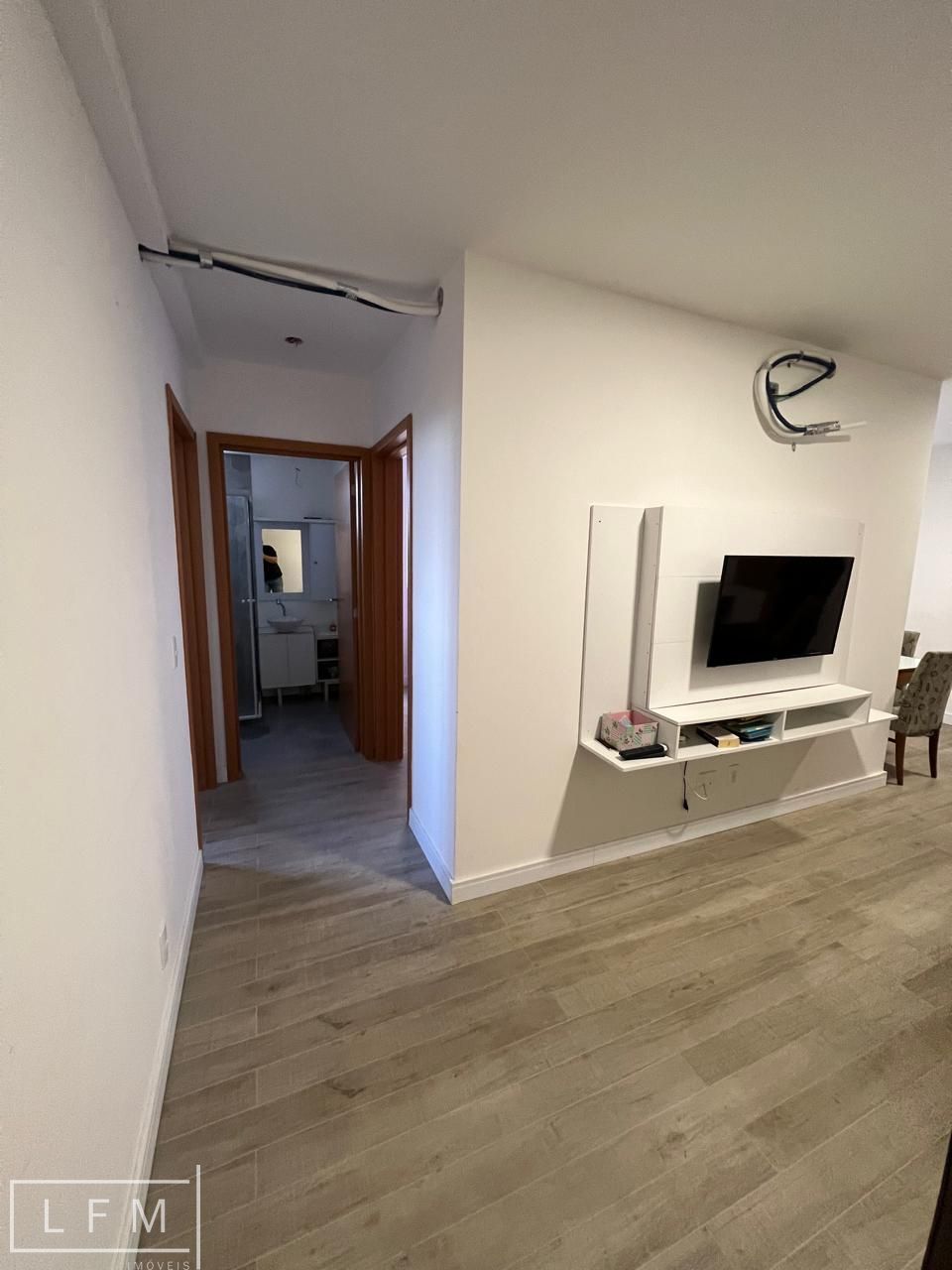 Apartamento à venda com 2 quartos, 64m² - Foto 13