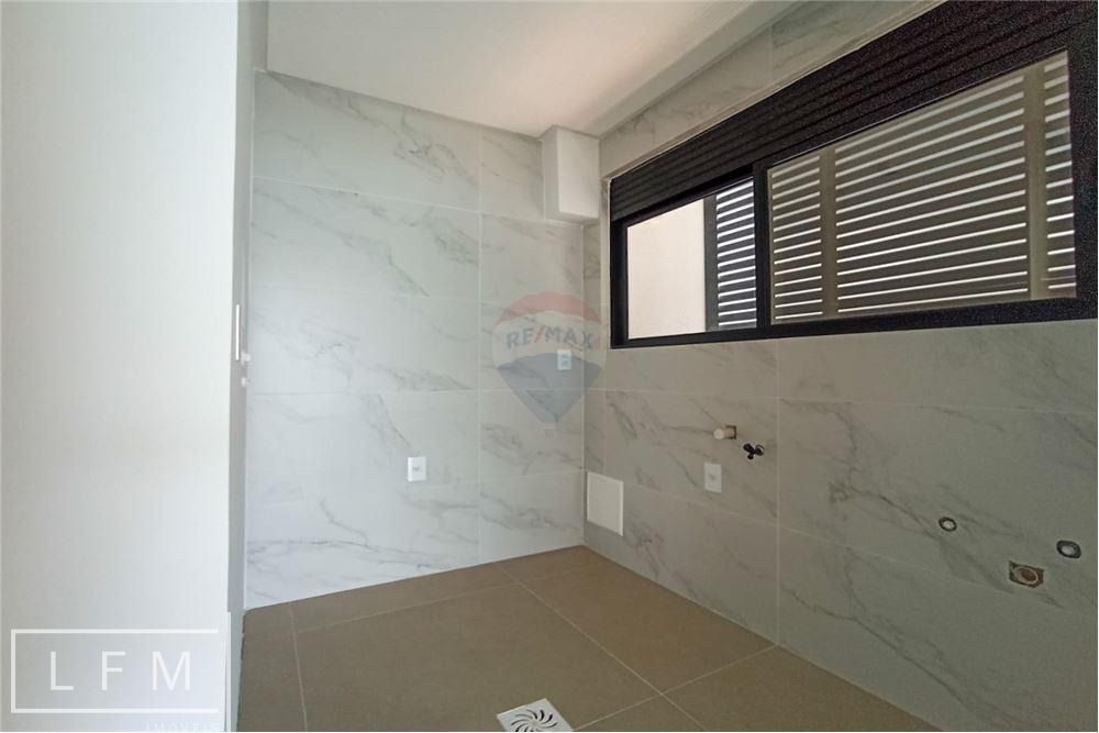 Apartamento à venda com 3 quartos, 135m² - Foto 11