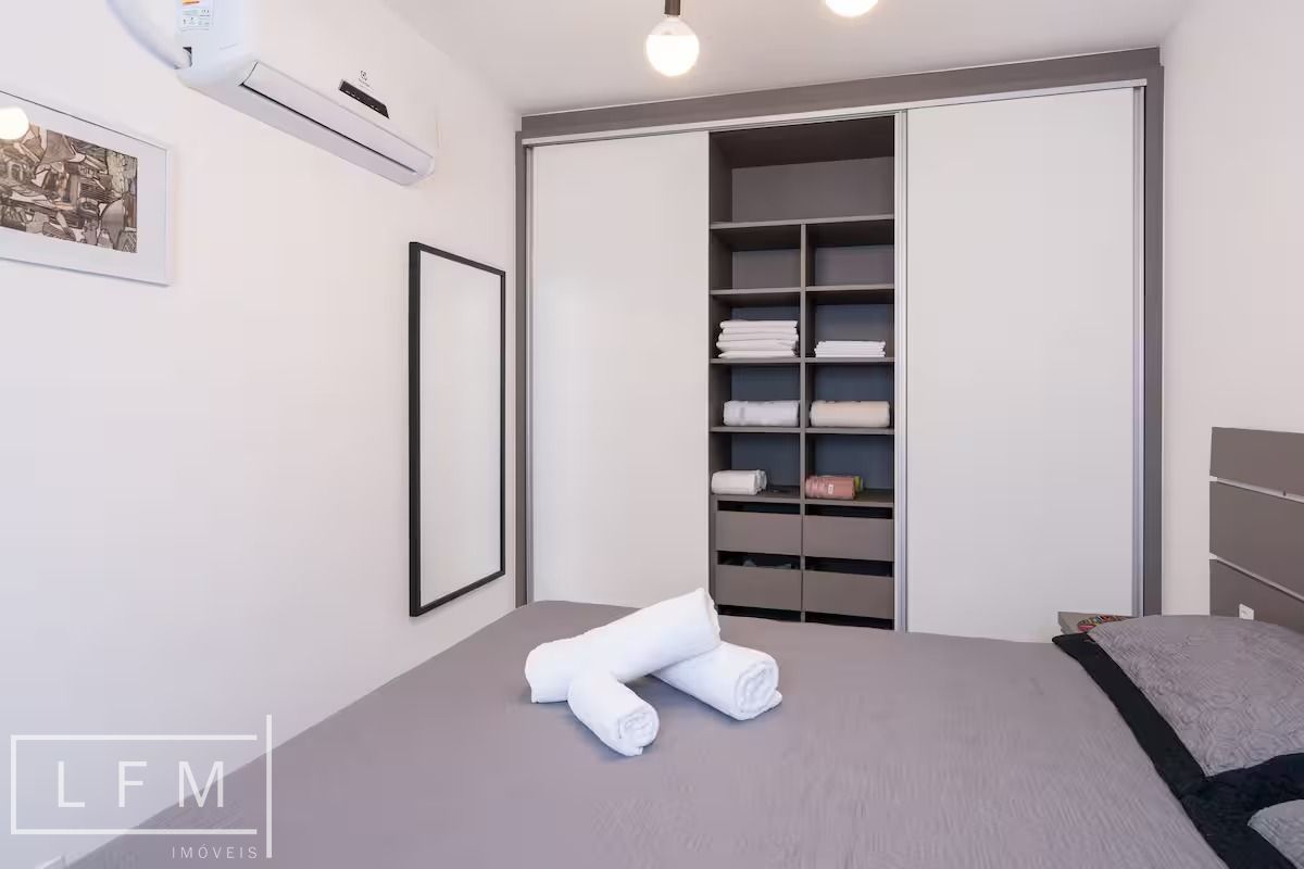 Apartamento mobiliado em home club santorini rogga
