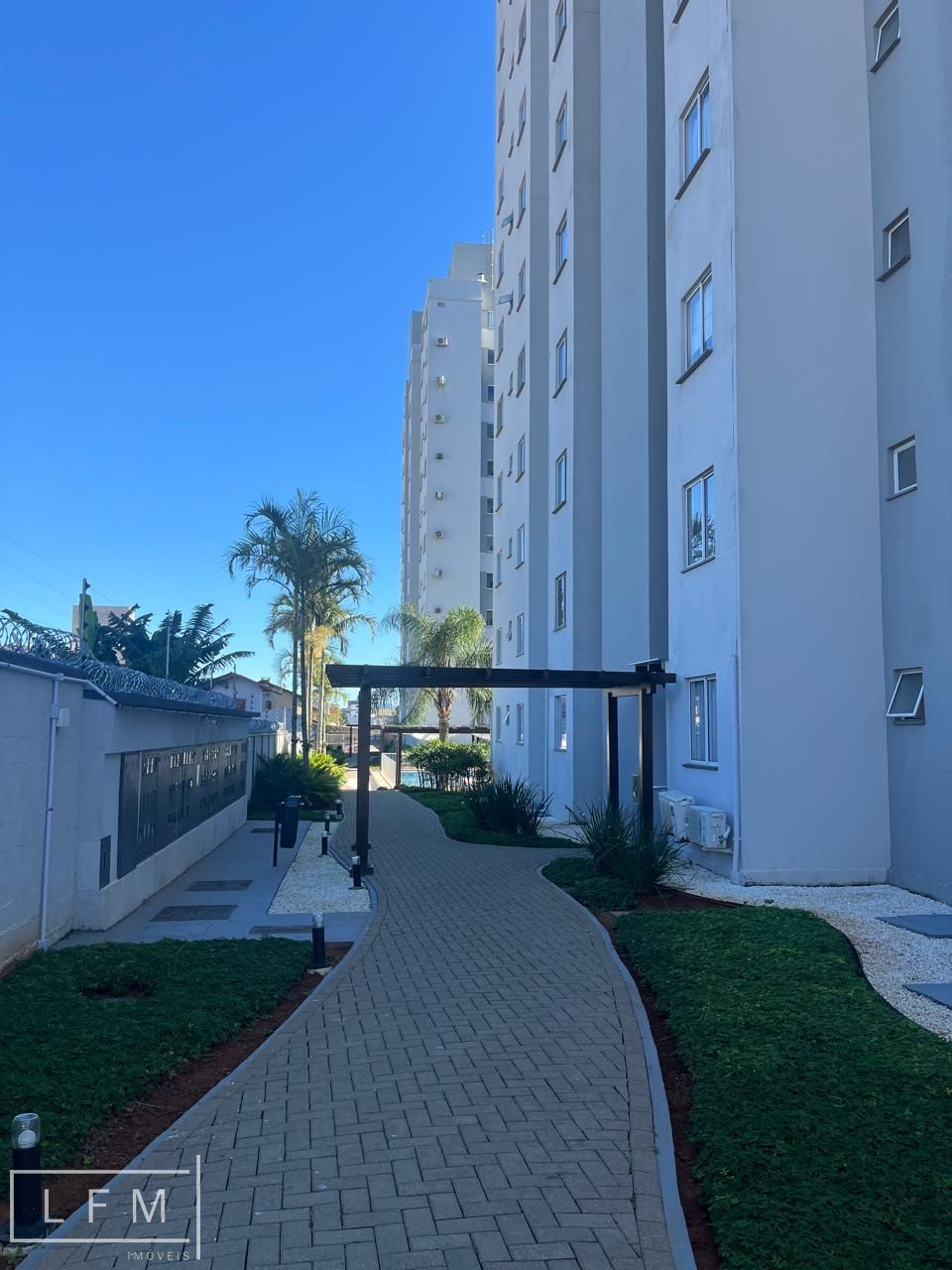 Apartamento mobiliado Balneário Picarras Sc