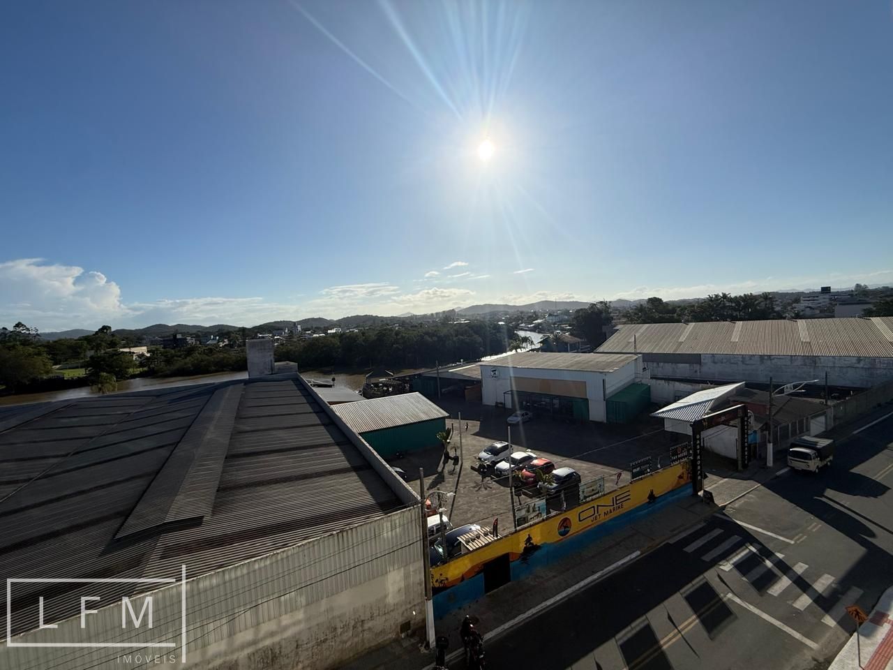 Apartamento pronto para morar no centro de Balneário Piçarras Sc