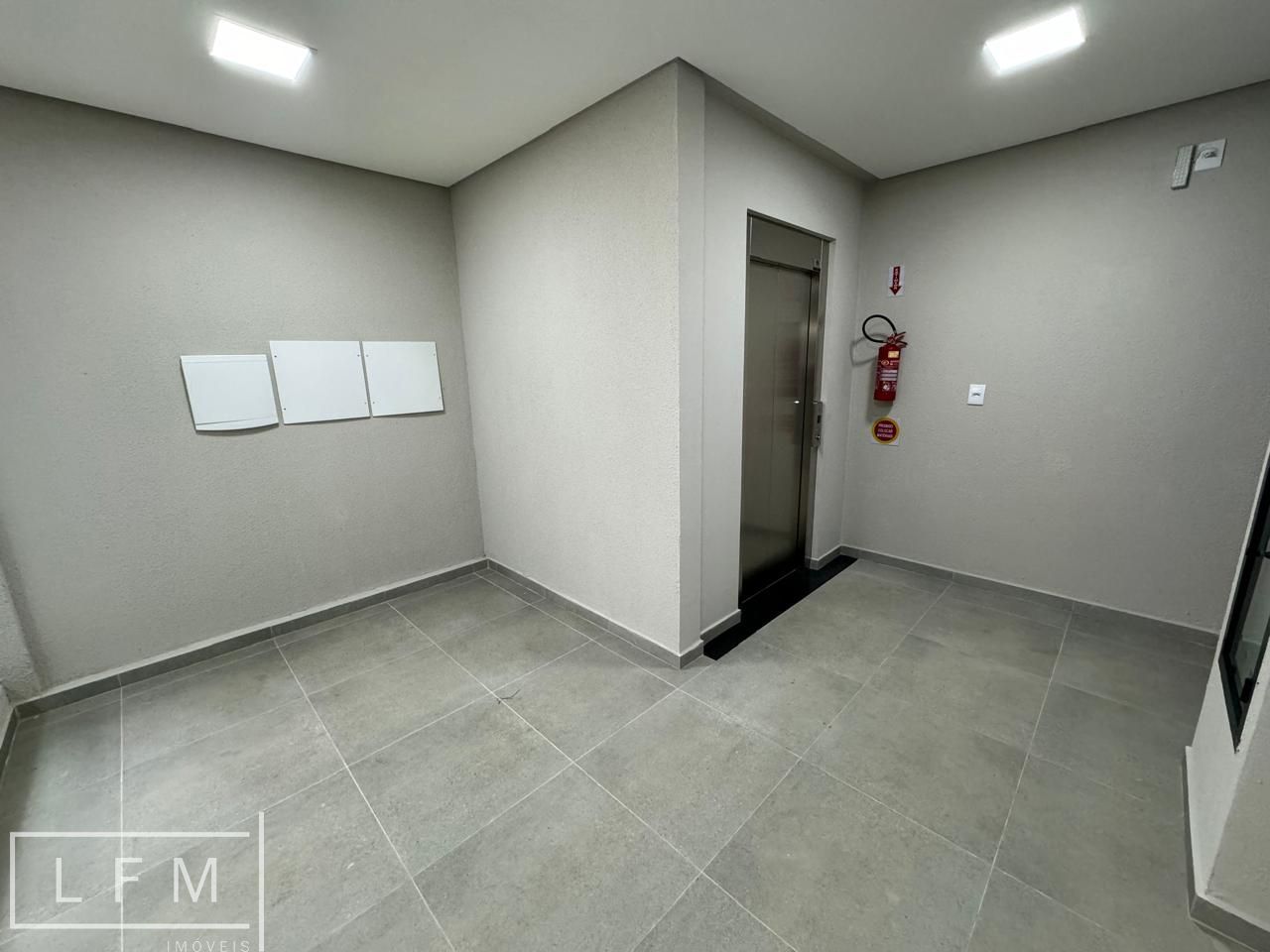 Apartamento à venda com 2 quartos, 66m² - Foto 5