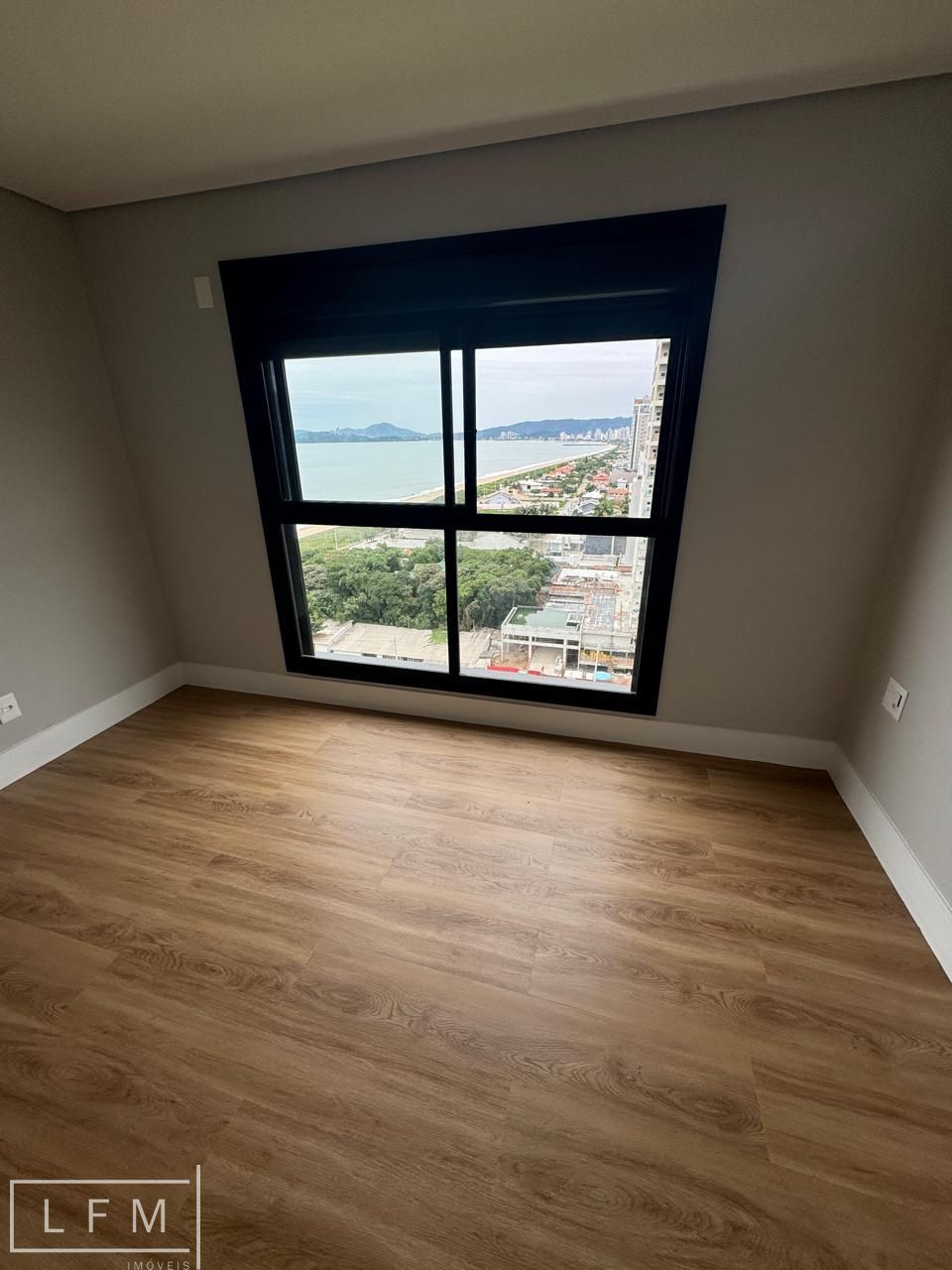 Apartamento à venda com 3 quartos, 128m² - Foto 23