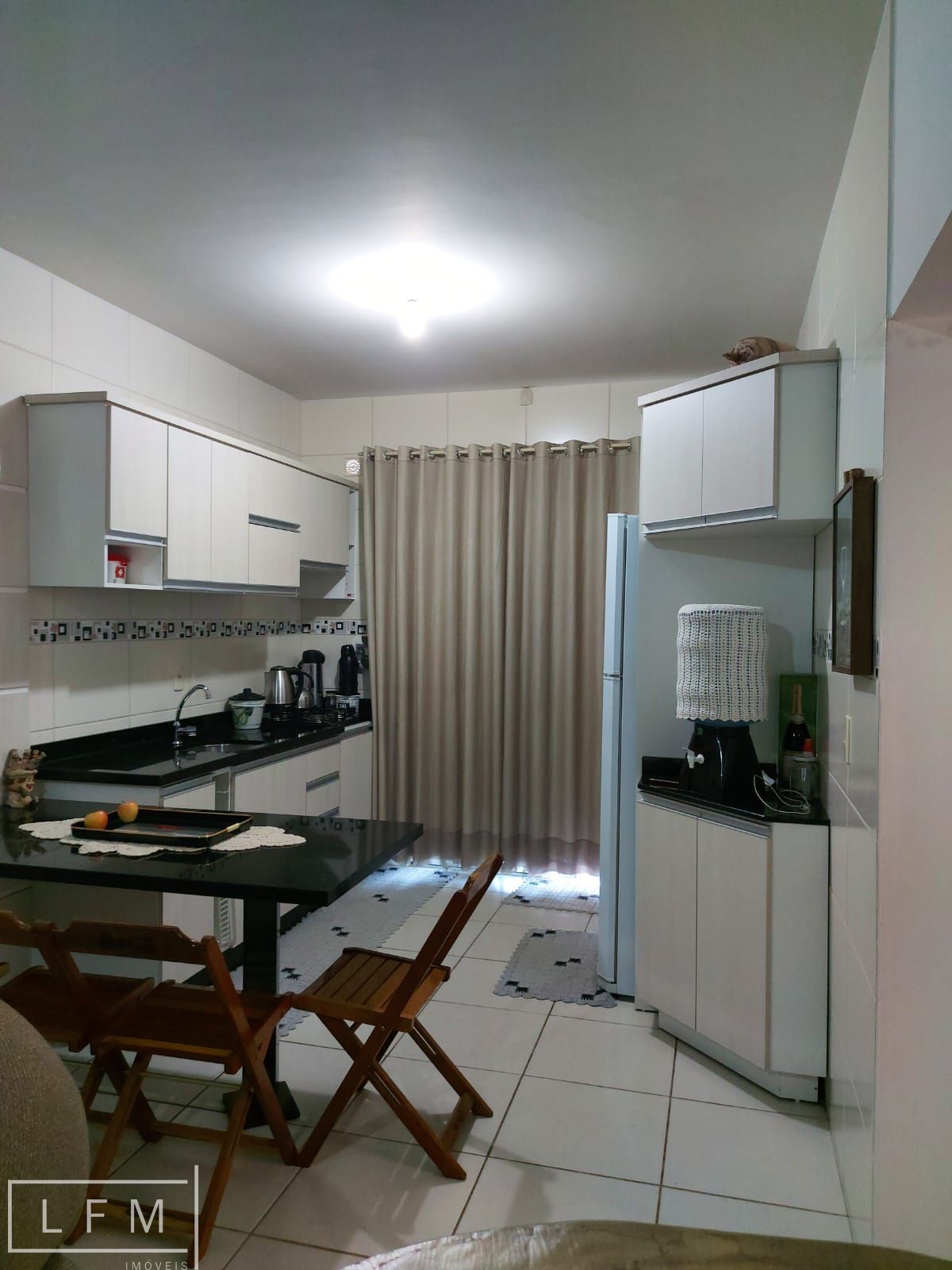 Casa à venda com 3 quartos, 80m² - Foto 8