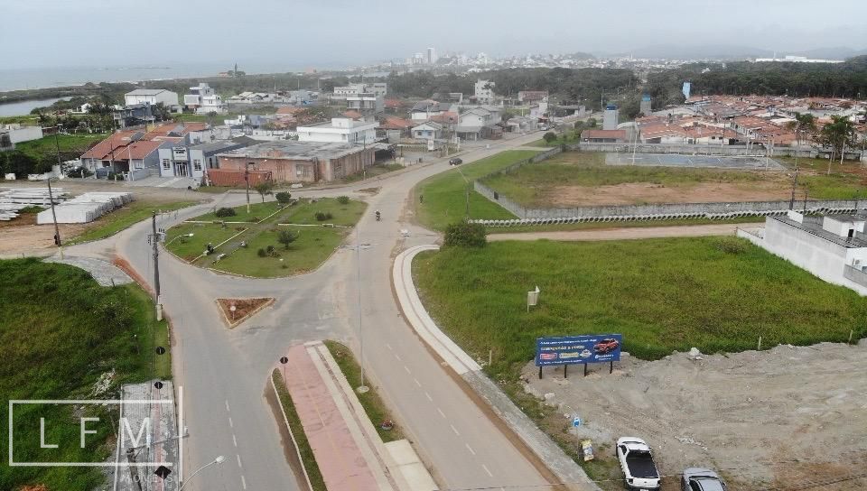 Terreno de esquina para locacao anual