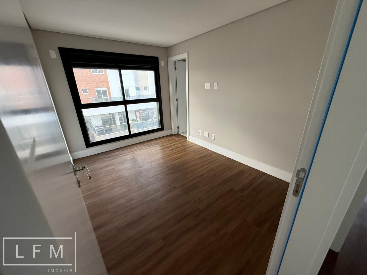 Apartamento pronto para morar frente mar em Balneário Piçarras Sc