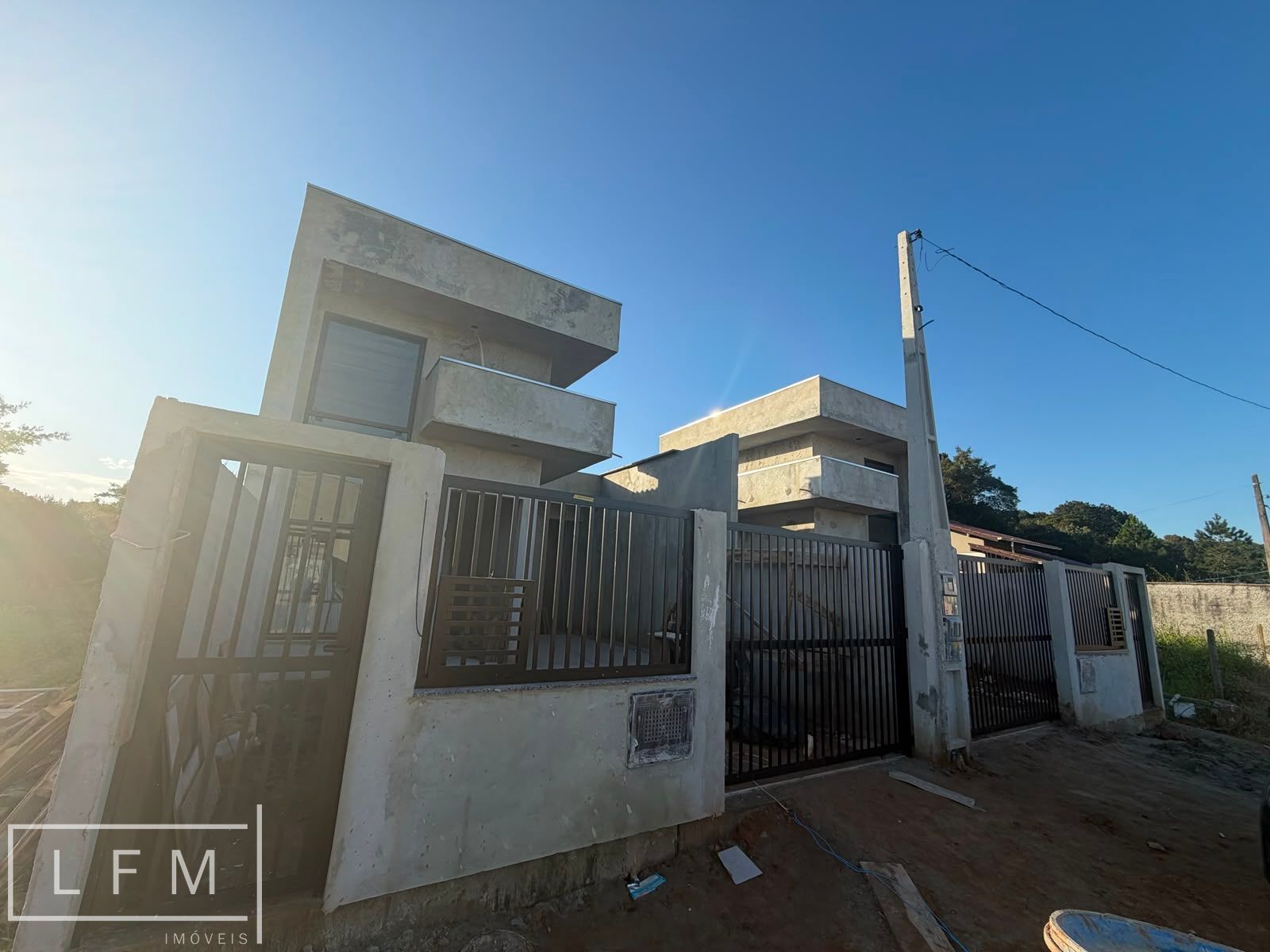 Casa térrea geminada em Balneário Piçarras Sc
