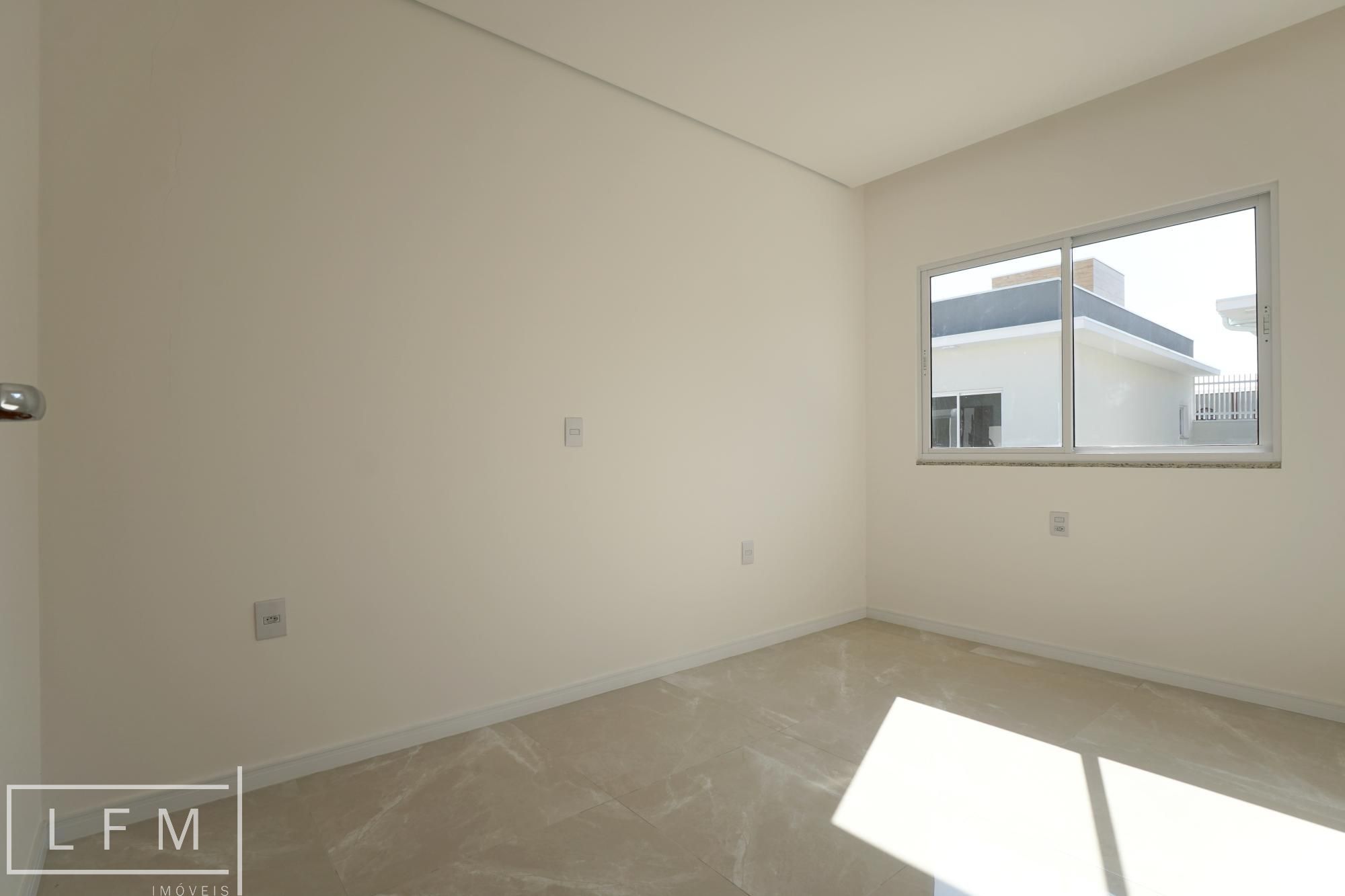 Casa à venda com 3 quartos, 74m² - Foto 12