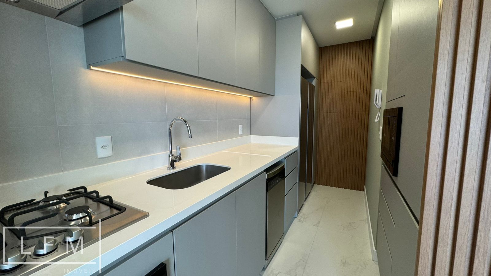 Apartamento frente mar finamente mobiliado Al Mare Beach Front
