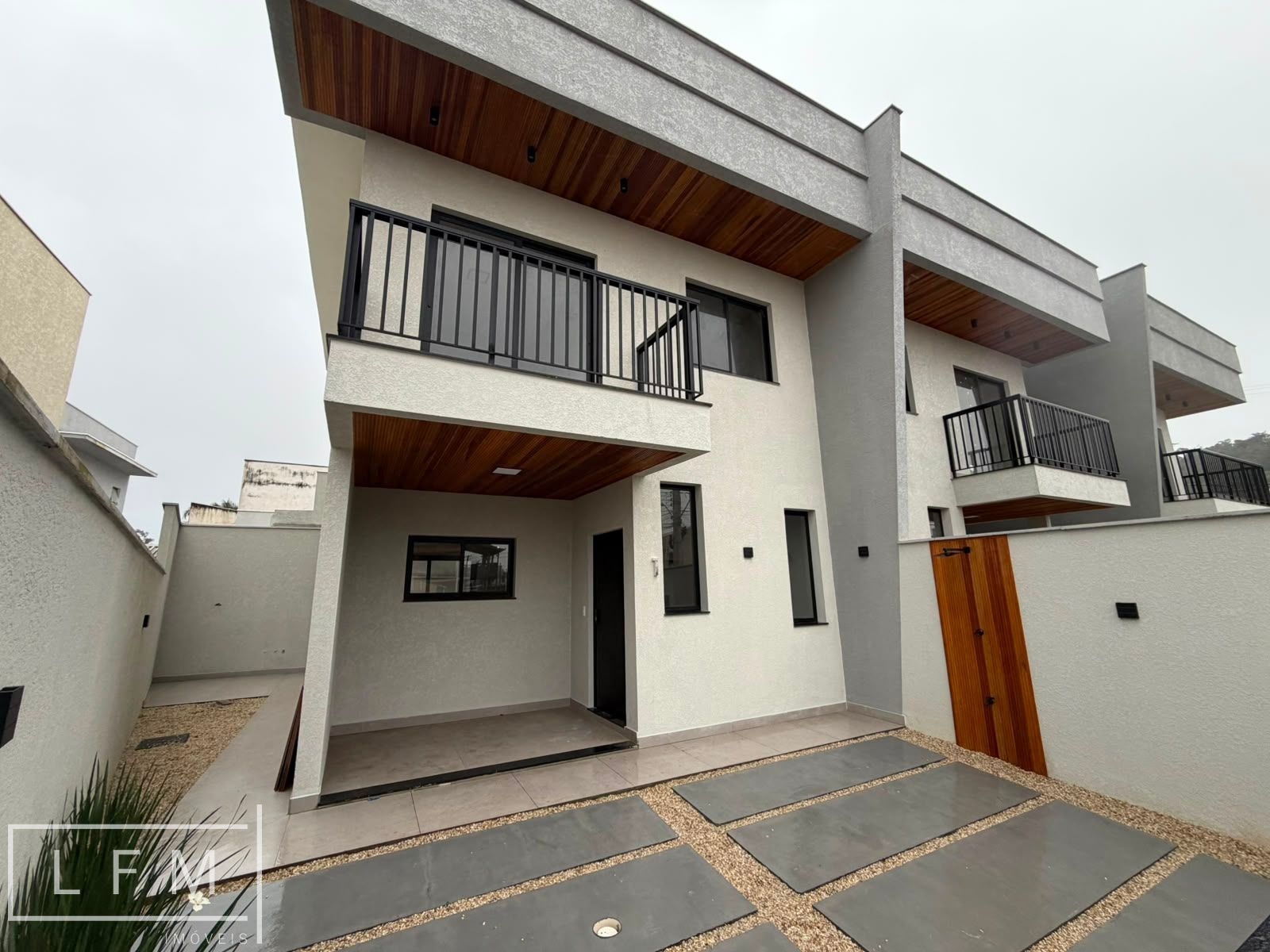 Sobrado em barra velha sc