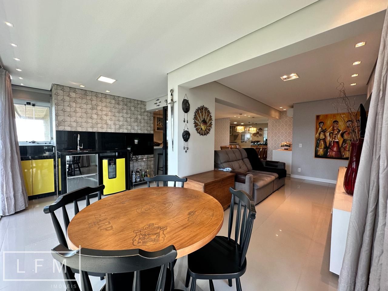 Apartamento mobiliado em home club