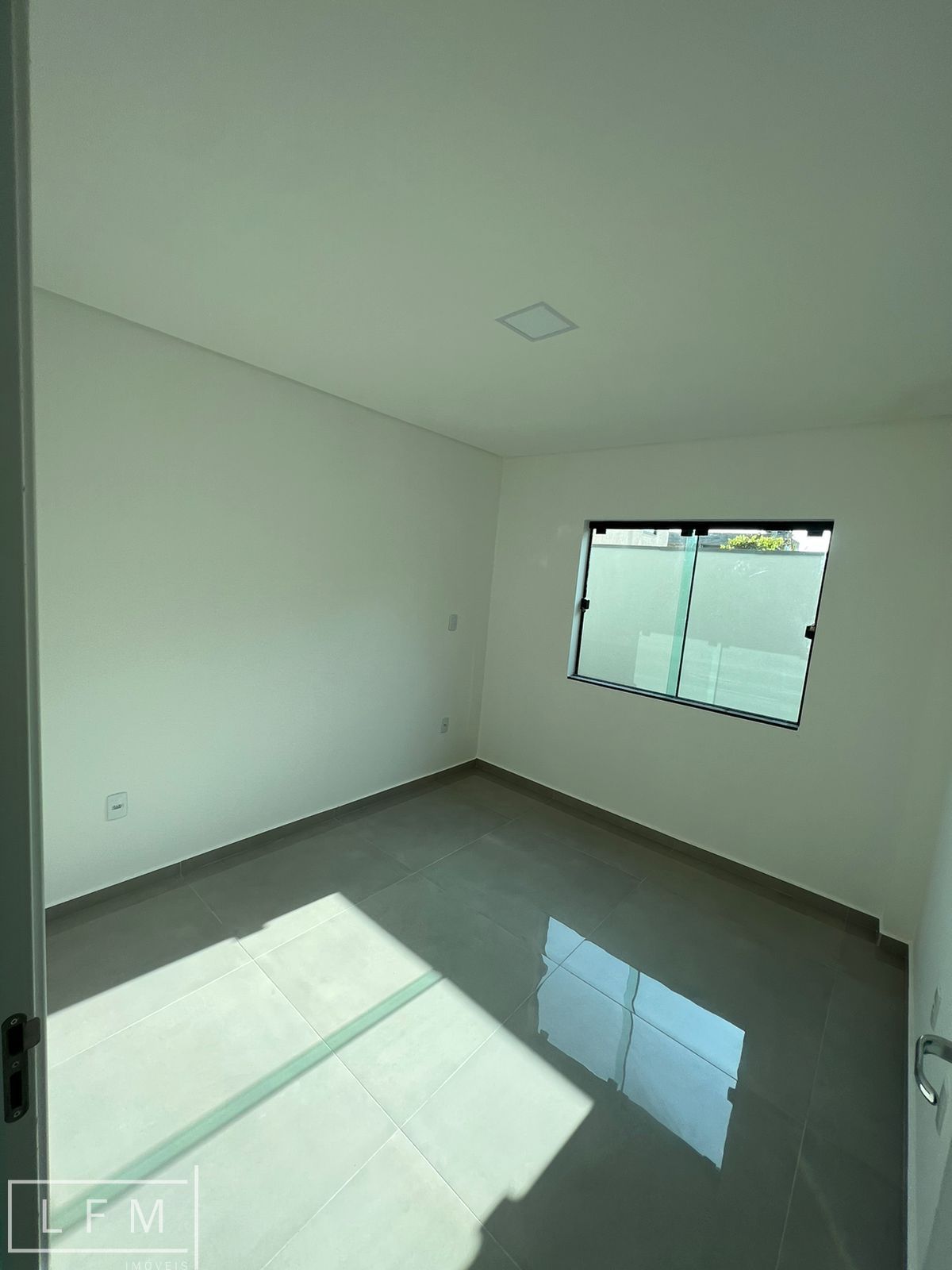 Apartamento à venda com 3 quartos, 96m² - Foto 11