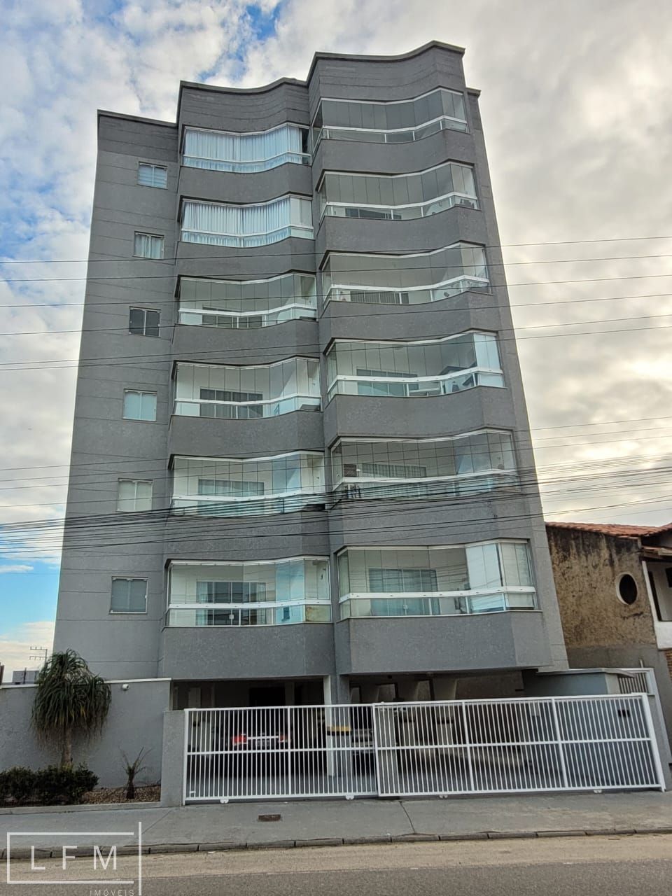 Apartamento à venda  no Itacolomi - Balneário Piçarras, SC. Imóveis