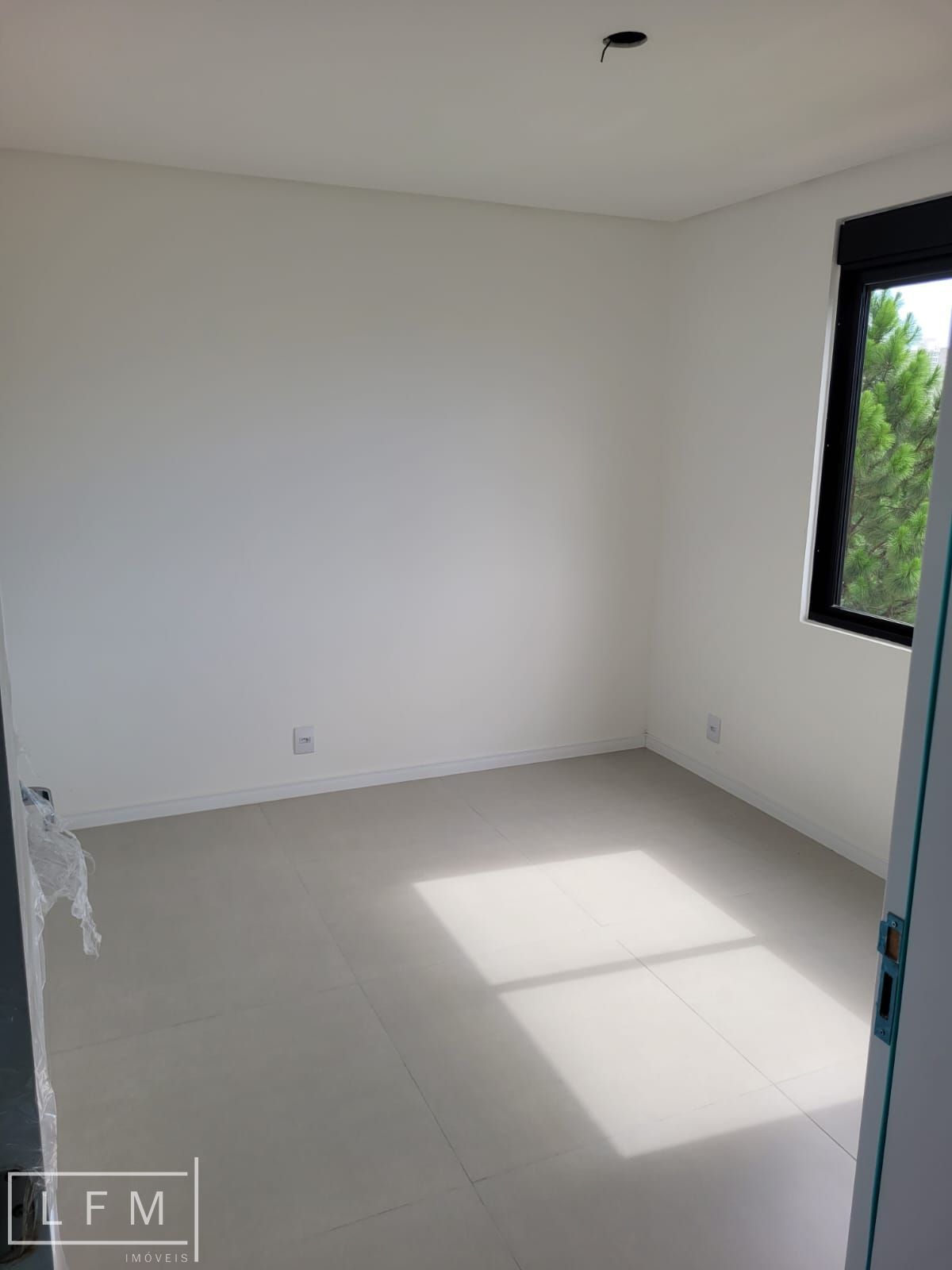 Apartamento pronto para morar em balneario picarras sc