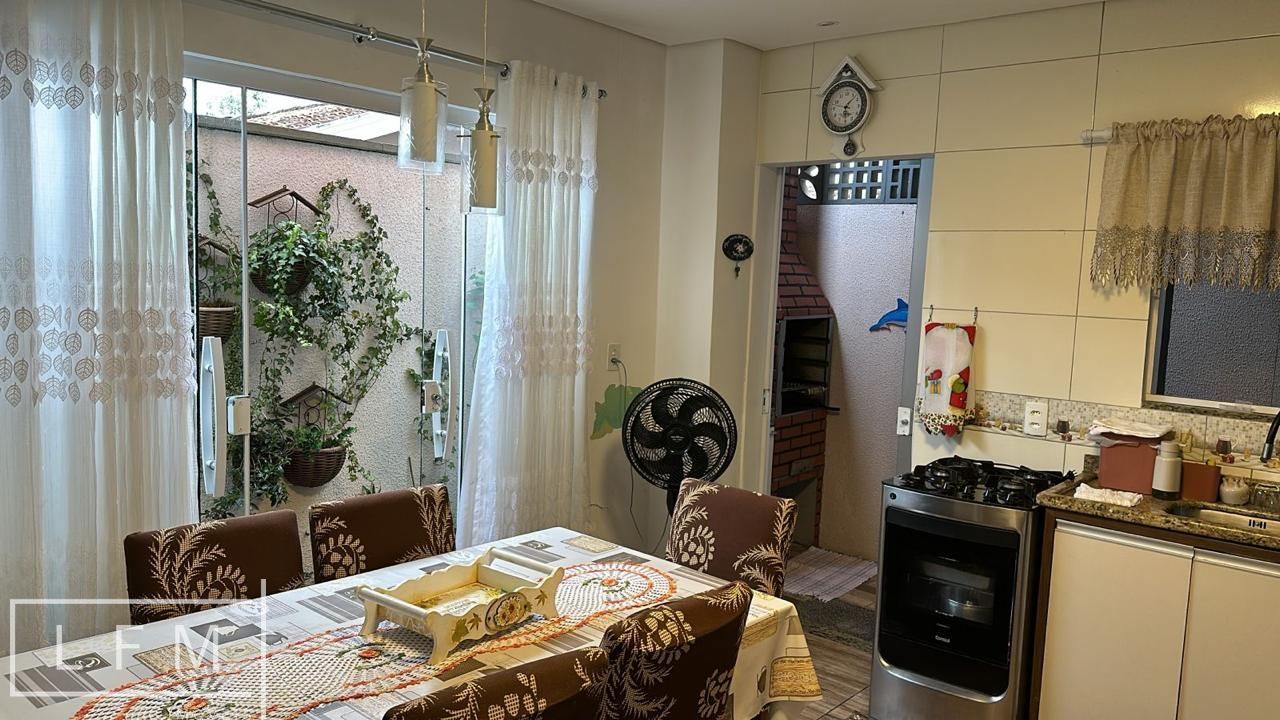 Casa à venda com 2 quartos, 150m² - Foto 25