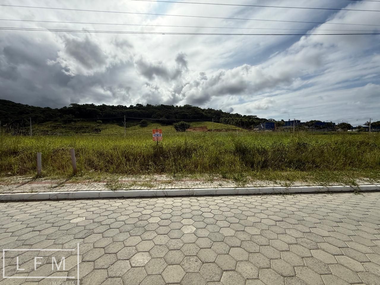 Terreno à venda, 550m² - Foto 1