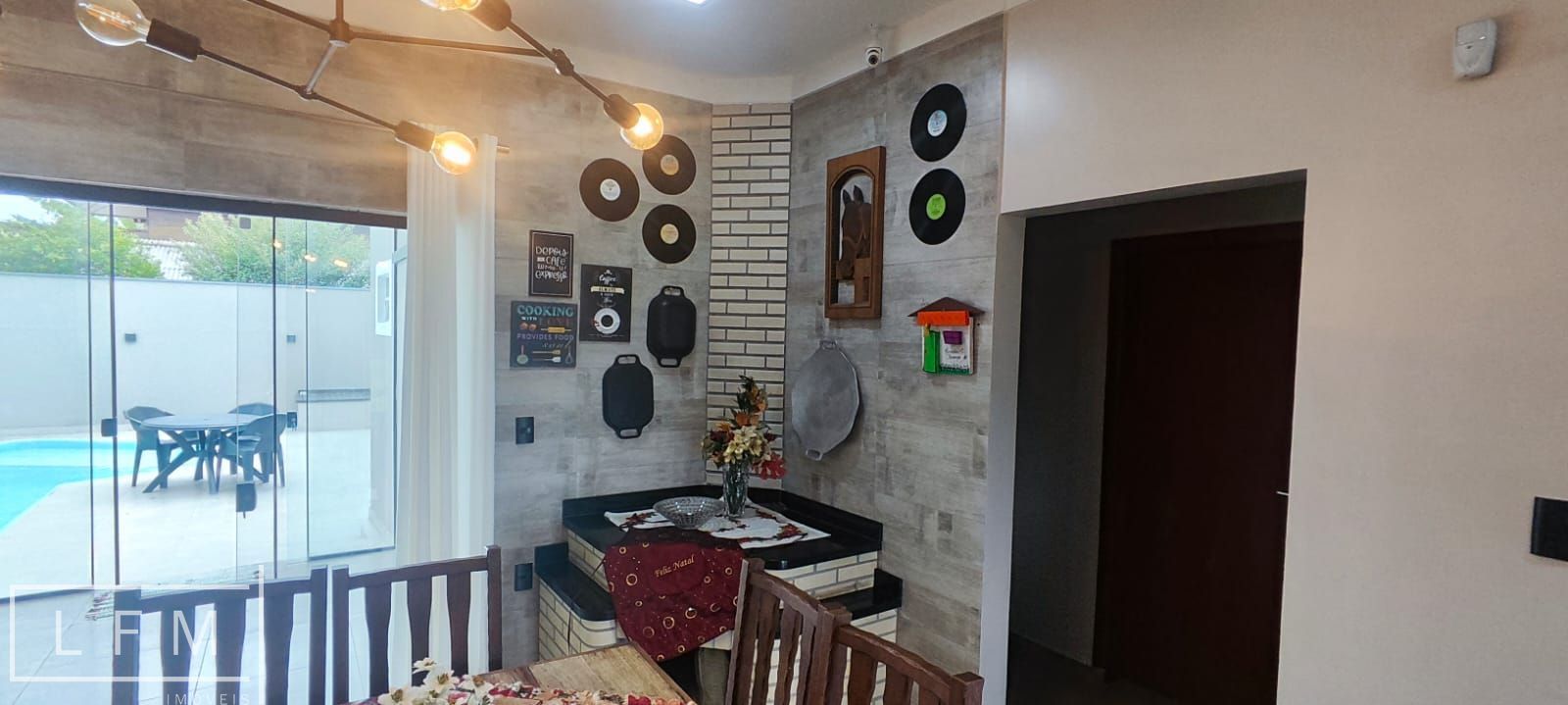 Casa à venda com 3 quartos, 250m² - Foto 27