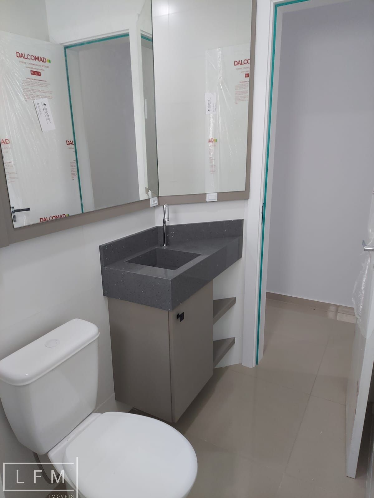 Apartamento à venda com 2 quartos, 83m² - Foto 9